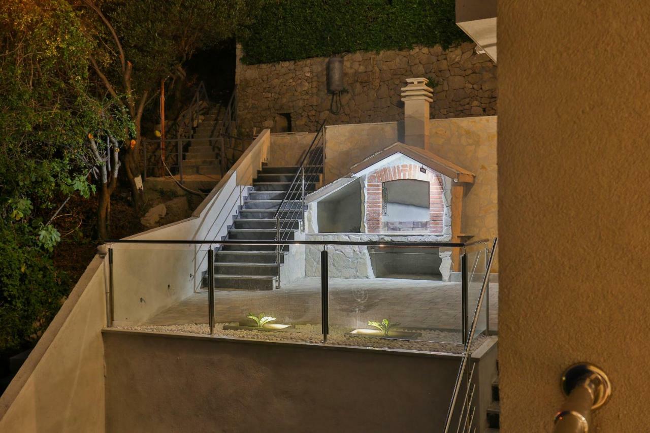 Villa Poletto 오미스 외부 사진