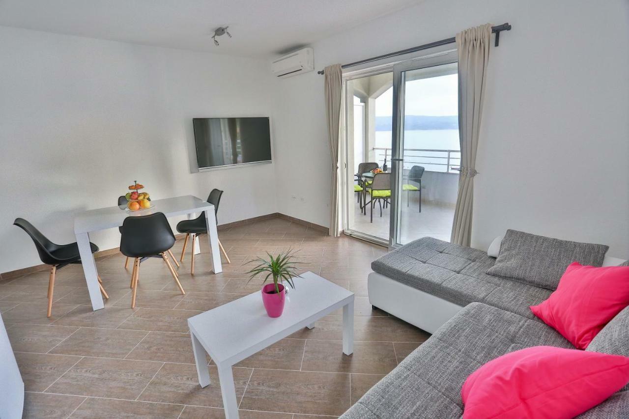Villa Poletto 오미스 외부 사진